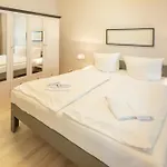 Villa Iduna Ferienwohnung No 2 - Eg Mit Balkon Nach Osten