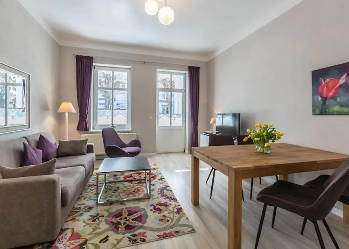Villa Iduna Ferienwohnung No 2 - Eg Mit Balkon Nach Osten